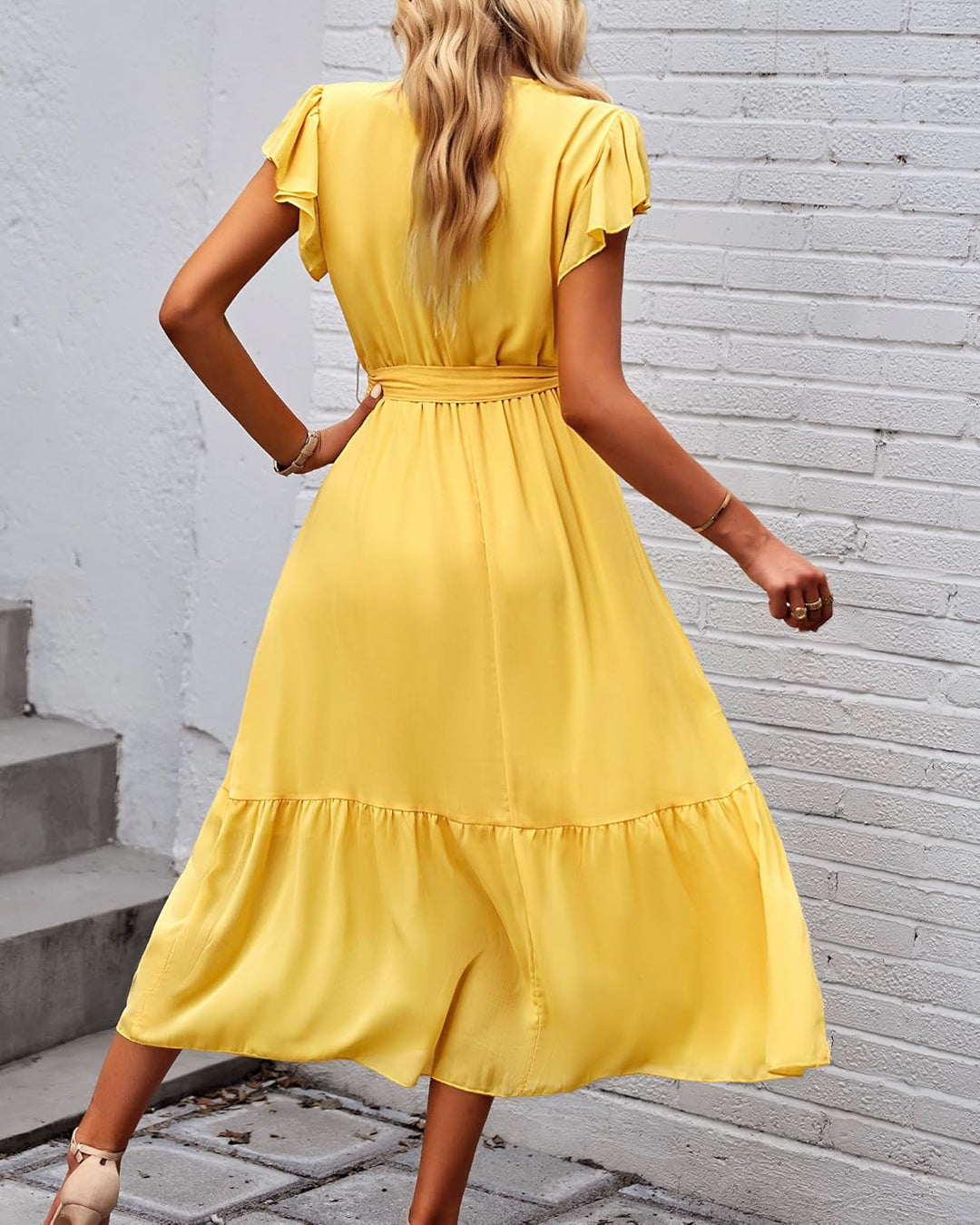 Lella Maxi Šaty Dámské – Květinový Vzor, Výstřih do V a Elegantní Boho Pásek