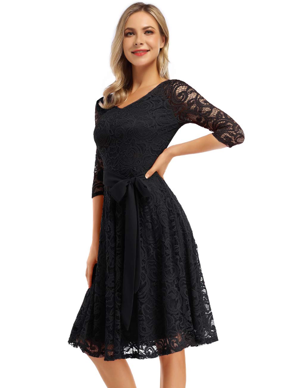 Růžové elegantní dámské šaty z krajky – výstřih do V, délka po kolena a vintage styl