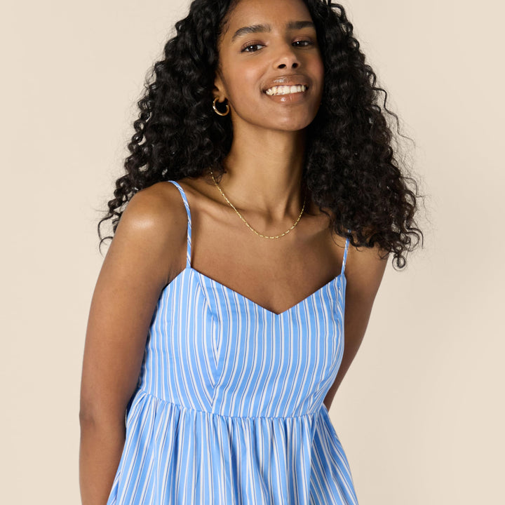 Delyth Maxikleid Damen – V-Ausschnitt, Verstellbare Träger & A-Linie mit Volants