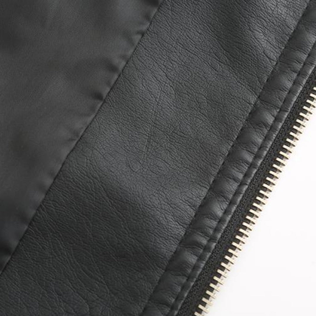 Carla Giacca Biker Donna Cropped – Bunda z ekologické kůže s vysokým límcem a prošívanými detaily