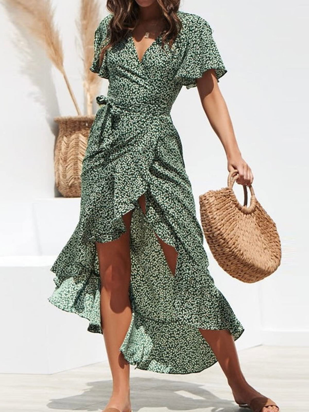 Zara Maxikleid Damen – V-Ausschnitt, Volant-Ärmel mit Cold Shoulder & Asymmetrischer Saum