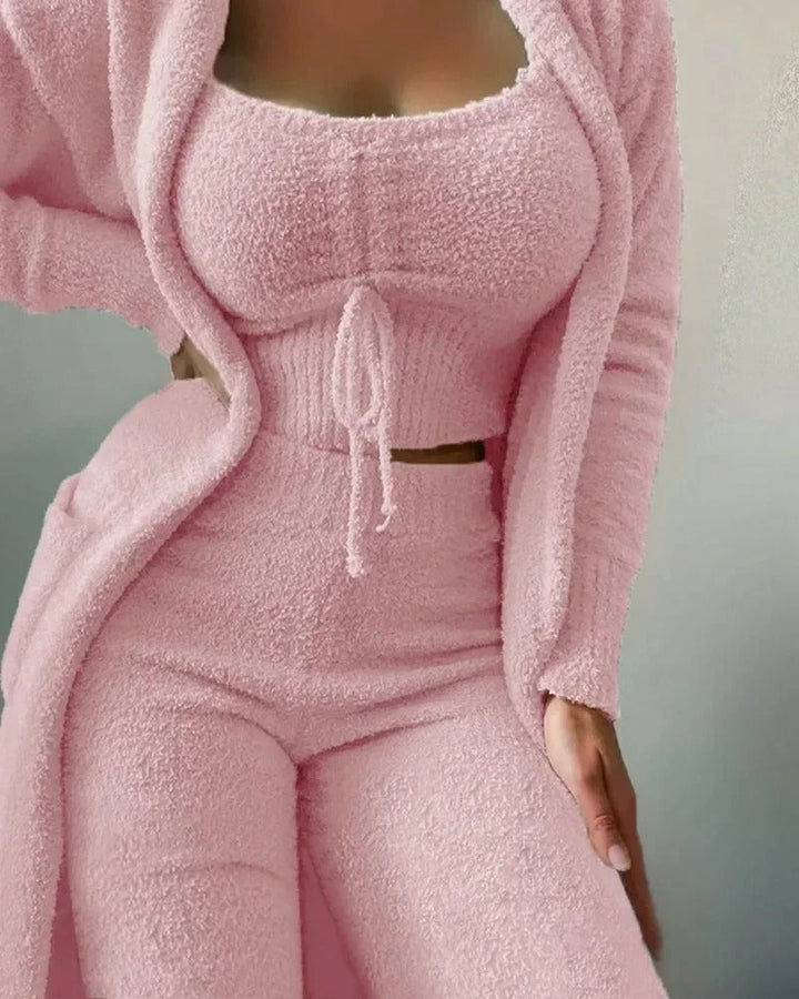 Set Teddy Loungewear pentru Femei 3 Piese – Confortabil, Modern și Stil Casual Elegant