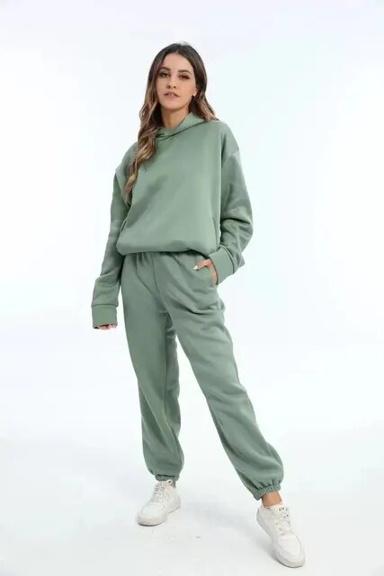 Set hanorac cu glugă și pantaloni de trening pentru femei | De iarnă