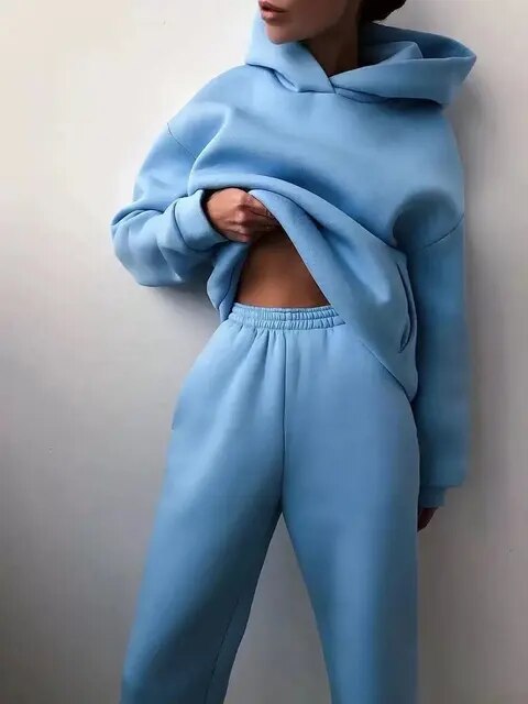 Set hanorac cu glugă și pantaloni de trening pentru femei | De iarnă
