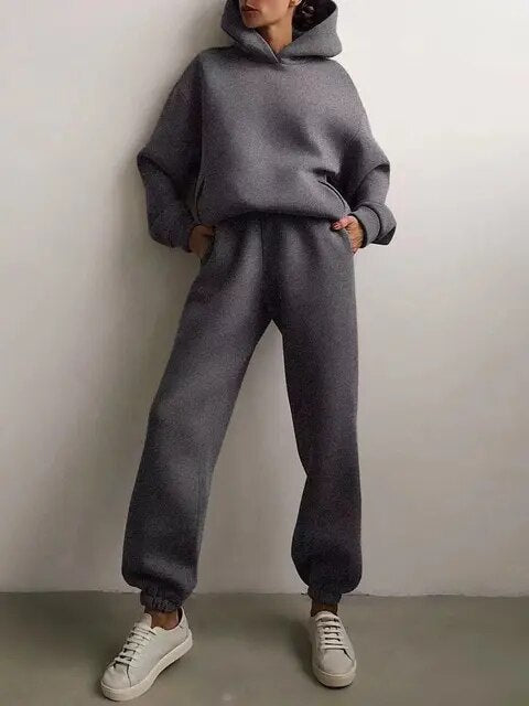 Set hanorac cu glugă și pantaloni de trening pentru femei | De iarnă