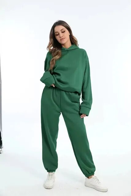 Set hanorac cu glugă și pantaloni de trening pentru femei | De iarnă