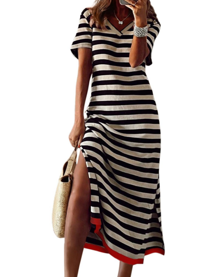 Sukienka maxi damska Marieta – paski color block, rozcięcie boczne i casualowa sukienka typu T-shirt