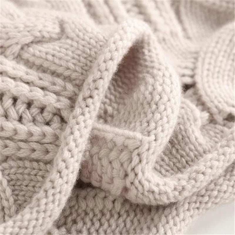 Klaihre Women's High Neck Sweater – Knitted Pullover with Cable Pattern and Relaxed Fit